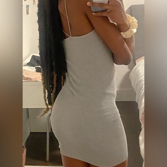 Grey tight fitted dress - Picture 5 of 6